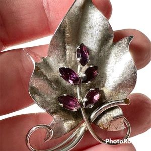 925 Sterling Silver and Amethyst Designer Van Dell vintage Leaf Brooch